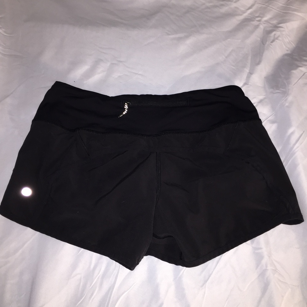Lululemon shorts size 4